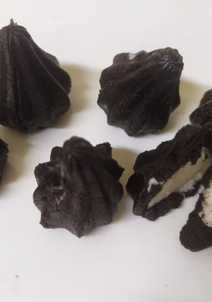 ઓરીઓ મોદક (Oreo Modak Recipe In Gujarati) રેસીપી મુખ્ય ફોટો