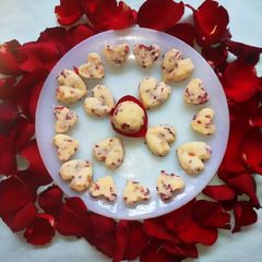 A picture of Paneer Rose Sweet Hearts.