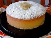 Una foto de torta de limon con harina leudante