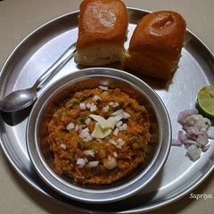 A picture of Pav bhaji.