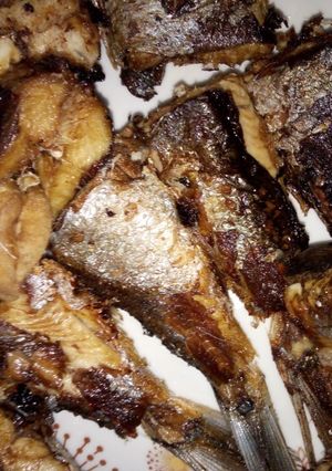 A picture of Fried fish.