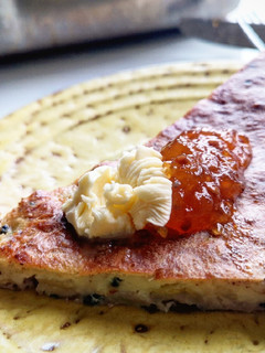 A picture of Banana cinnamon pancake in oven.