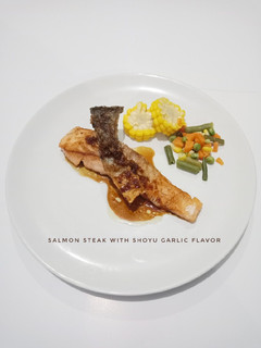 Foto resep Salmon Steak with Shoyu Garlic Flavor