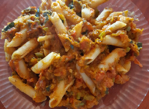 Una foto de Pasta con salsa dulce de tomates y zapallo/calabaza