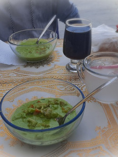Una foto de Pollo en crema de cilantro