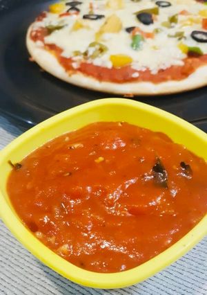 હોમમેડ પીઝા સોસ(Honemade Pizza Sauce recipe in Gujarati) રેસીપી મુખ્ય ફોટો