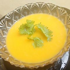 A picture of Pumpkin soup.