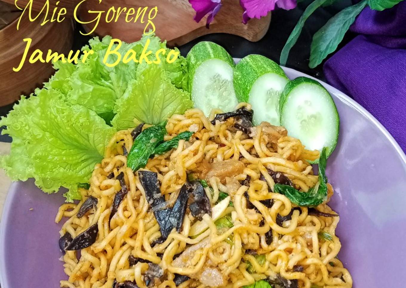 Mie Goreng Jamur Bakso