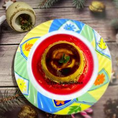 A picture of Caramel Strawberry Custard.