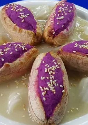 Hình của món Bánh chuối nướng nhân khoai lang nước cốt dừa.