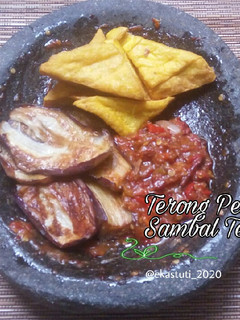 Foto resep Terong Penyet Sambal Terasi