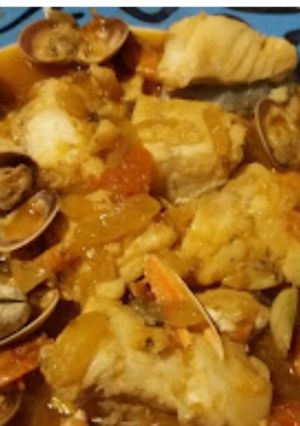 Una foto de Bacalao en salsa de tomate y vino moscatel