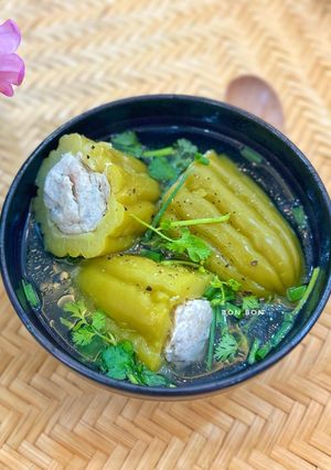Hình của món Canh Khổ Qua Dồn Chả Cá.