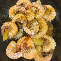 A picture of Shrimp Stir-Fry with Ginger, Leek Whites and Coconut Aminos and Maple Syrup. My own version of 油爆虾.