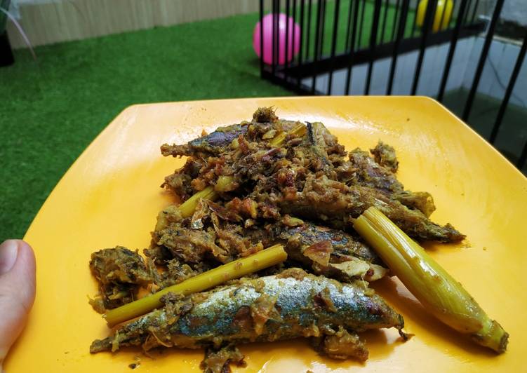 Stok ikan layang mingguan