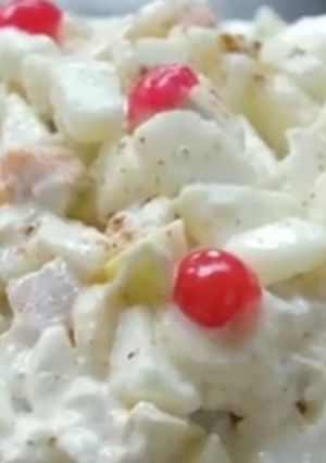 A picture of Creamy Fruit chaat.
