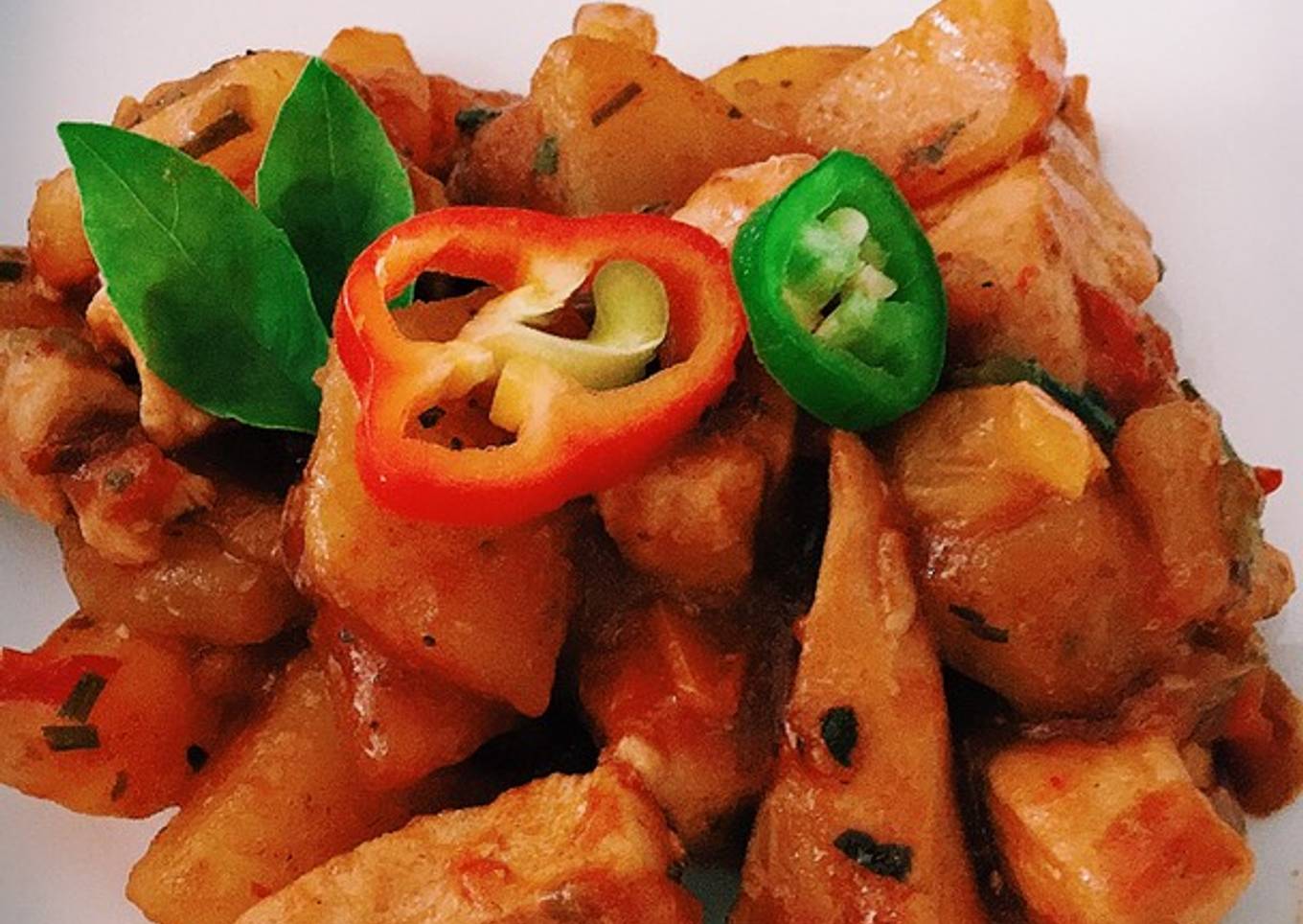 Pollo enchilado con patatas