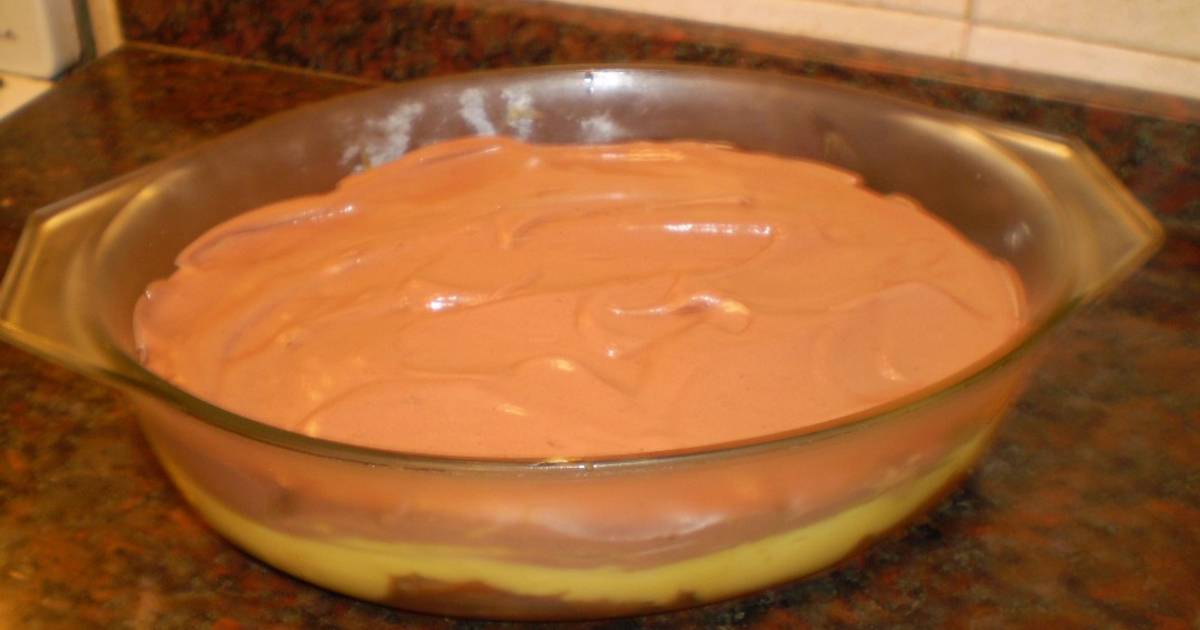Postre fácil de vainilla y mousse de chocolate Receta de Carina Cavallone-  Cookpad