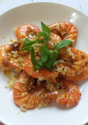Hình của món Tôm Xóc Tỏi.