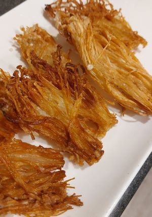 Une photo de Enoki frits