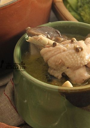 三種調味料就有一鍋馨香濃郁的胡椒雞湯 的食譜成品照片