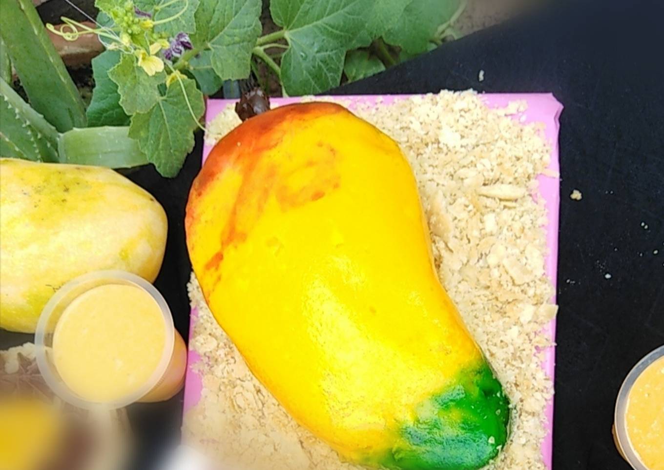 Mango theme cake