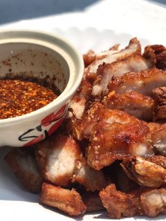 รูปของ หมูสามชั้นทอดน้ำปลา