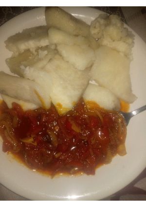 A picture of Yam & sauce.
