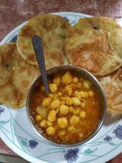 पनीर वेजिस पूरी (Paneer veggies poori recipe in hindi) रेसिपी मुख्य फोटो