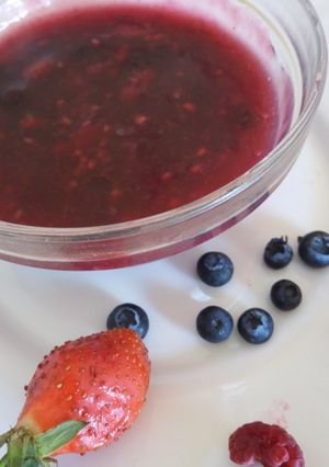 A picture of Homemade Mixed Berry Filling.