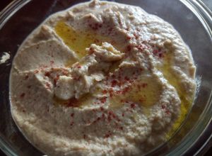 Una foto de Mi primer hummus 😋