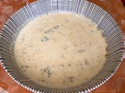 A picture of blue cheese sauce