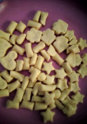 A picture of Milk, surga and flavor.