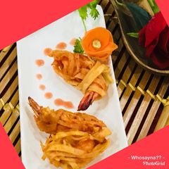 A picture of Whosayna’s Crispy Prawns.