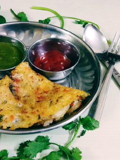 सूजी चीला(Suji chilla recipe in Hindi) रेसिपी मुख्य फोटो