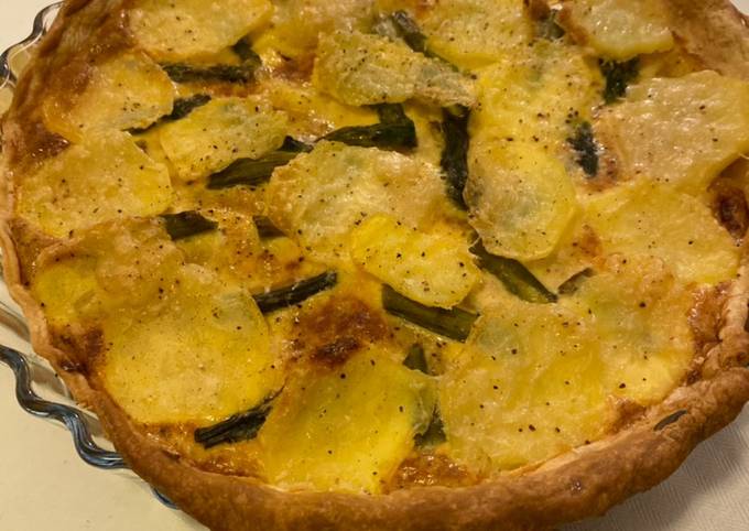 Simple Way to Prepare Gordon Ramsay Asparagus Cheese and Potatoes Puff Pastry Tart
