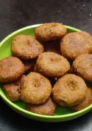 બાજરીના વડા (Bajri Vada Recipe In Gujarati) રેસીપી મુખ્ય ફોટો