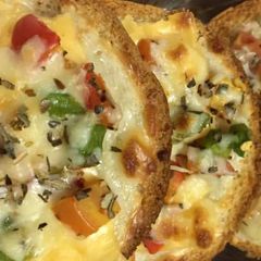 A picture of Garlic Bread.