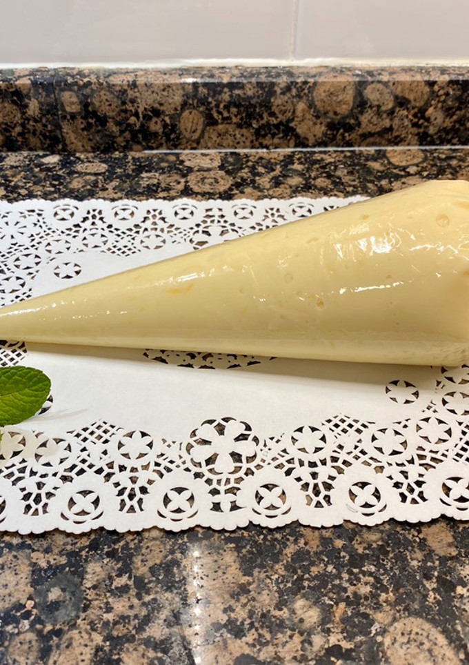 Una foto de Crema pastelera de limón