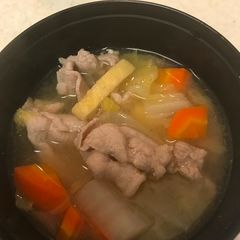 A picture of Pork miso soup(Tonjiru).