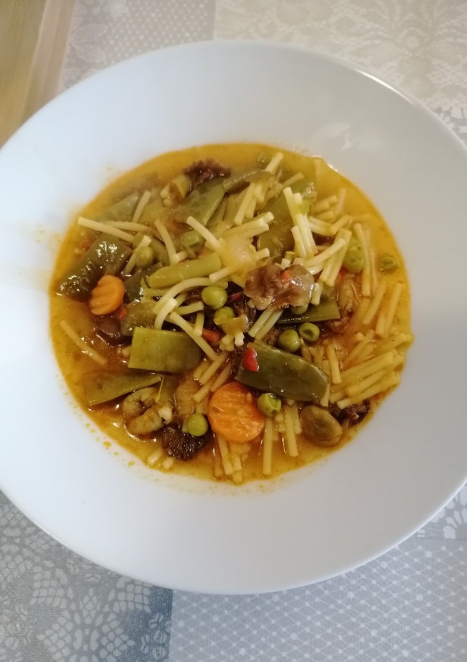 Una foto de 303. Fideus a la caçola veganos con moixarnons y menestra