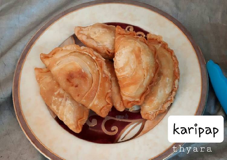 Karipap / Pastel Sing (Curry Puff)