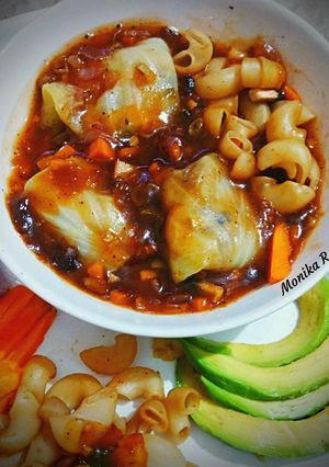 A picture of Mince Rolls in Chicken Munchow Soup.