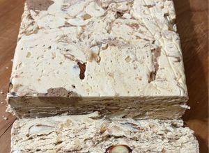 Una foto de Mantecol crunchy con almendras tostadas fileteadas