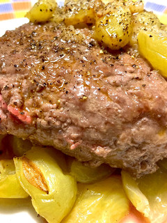 Foto di Hamburger di Chianina marinati in salsa agrodolce all’uva