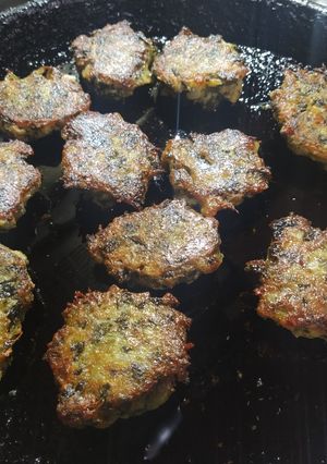 Una foto de Bocadillos de acelga al horno