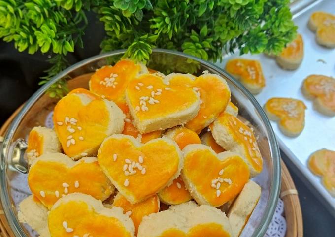 Kue Kacang Renyah dan Lumer