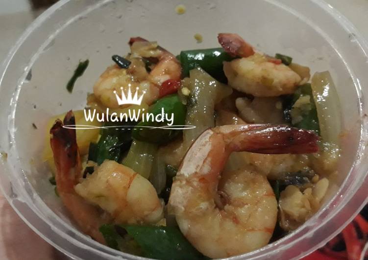 Resep Cah udang cabe hijau Anti Gagal