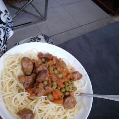 A picture of Spaghetti + gizzards.