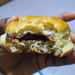 A picture of Baked Choco Peanut Butter-Filled Donuts🥯.